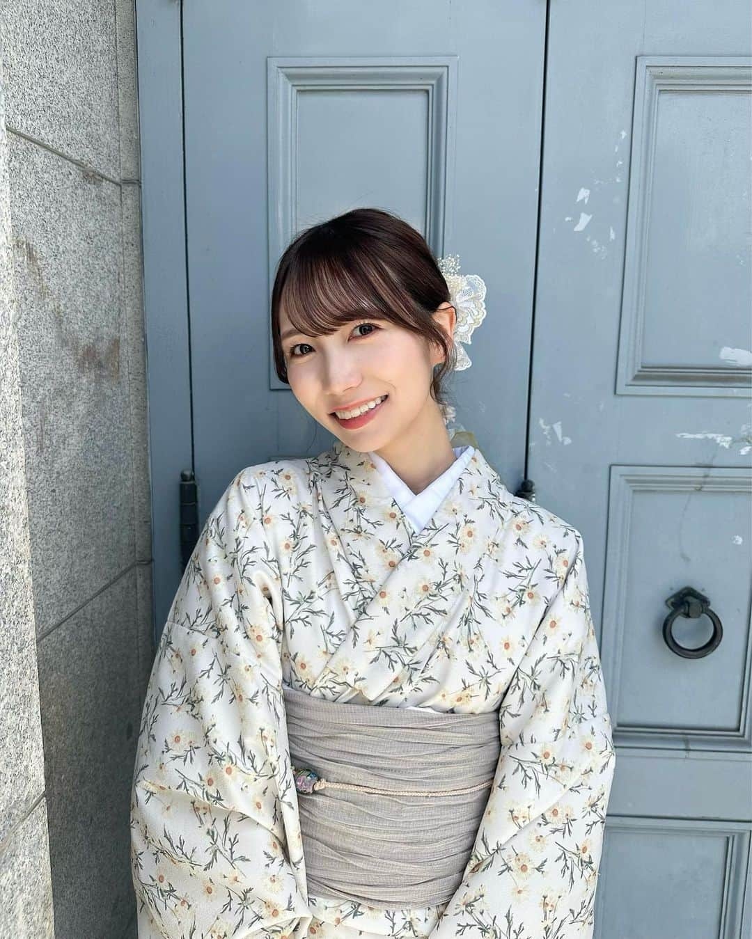 江嶋綾恵梨さんのインスタグラム写真 - (江嶋綾恵梨Instagram)「こどもの日🎏 ⁡ 久々のお出かけ楽しかった🌼 @hinako_0525 ちゃんありがとっ🫶🏻 ⁡ 着物はいいよね〜落ち着きます。ふふ ⁡ #川越 #川越食べ歩き #着物 #着物レンタル #こどもの日 #淡色女子 #淡色コーデ #淡い民 #着物ヘア #鯉のぼり #埼玉」5月5日 19時57分 - aeringoooo