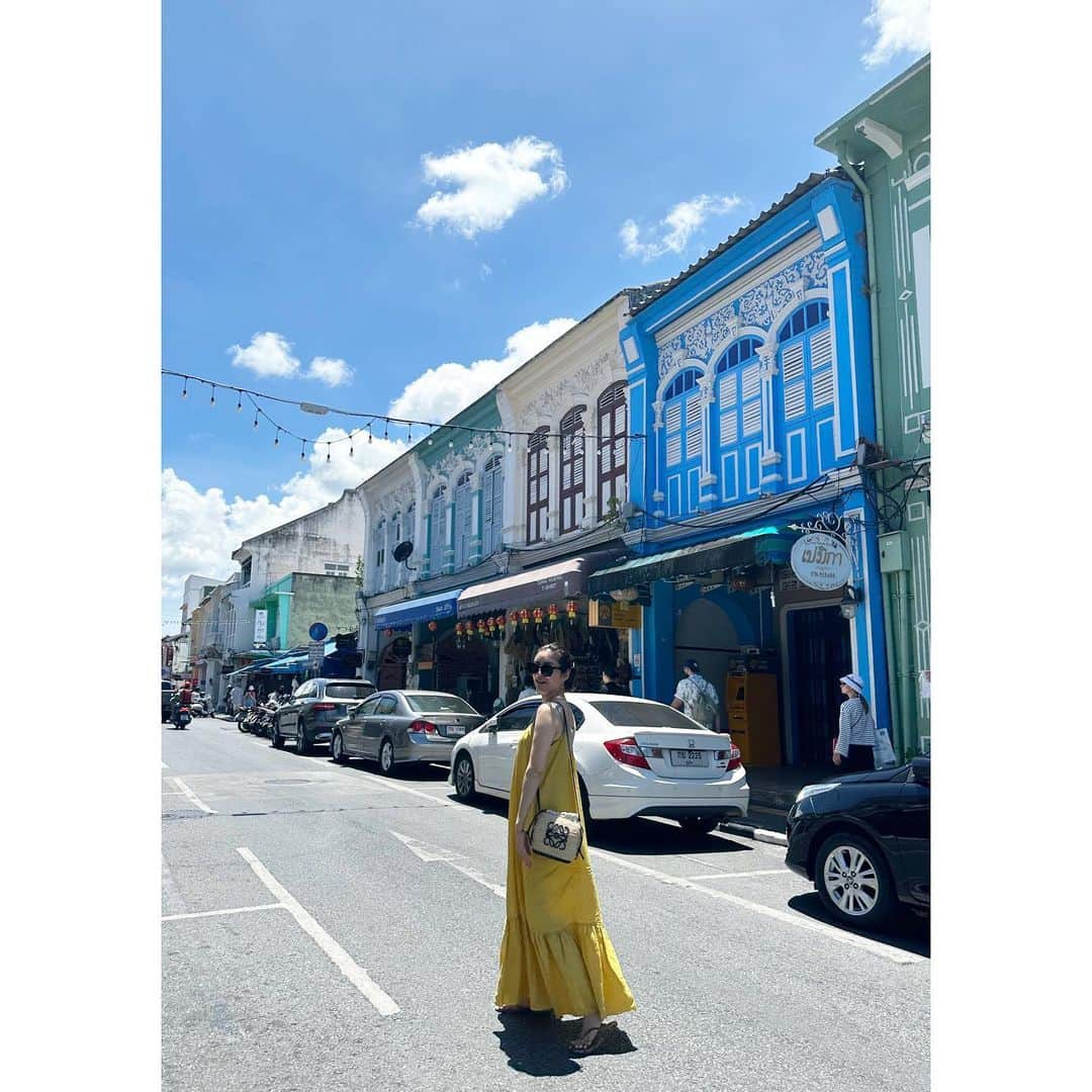 秋本祐希さんのインスタグラム写真 - (秋本祐希Instagram)「🧡💛💚💙💜 街並みが可愛かった☺︎ #oldtown #vacation #happy #mylan #loewe」5月5日 18時52分 - ayuuki0908