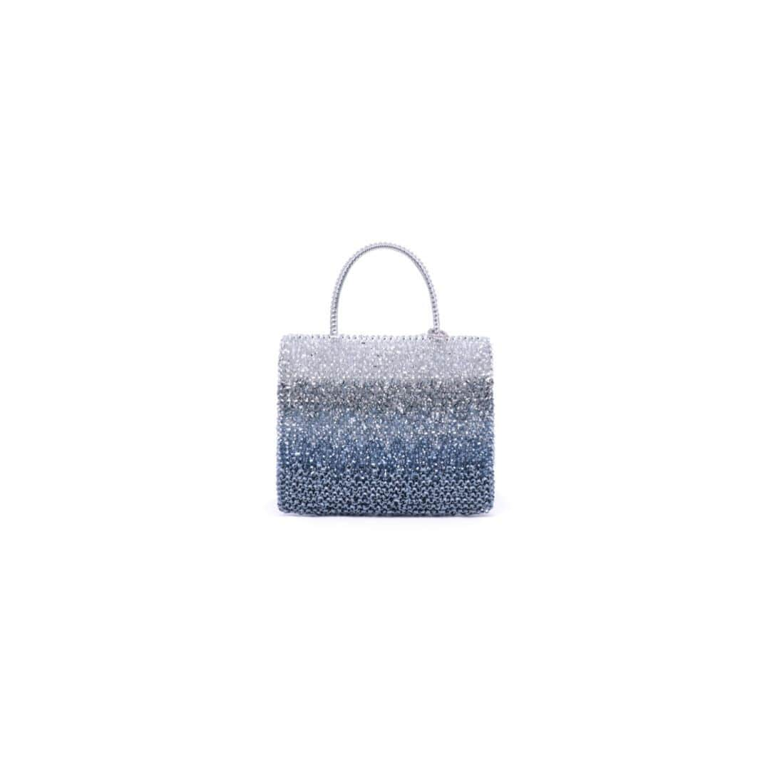 ANTEPRIMAさんのインスタグラム写真 - (ANTEPRIMAInstagram)「The Mysterious Ocean.  Still looking for a dazzling bag for poolside party? This #SS23 #ANTEPRIMA introduced the MOTIVO GRADIAZIONE #WIREBAG in various shades to illustrate the beauty of nature. Representing the unknown of mighty ocean, this Multi Nero assembled with enchanting shades as an epitome of the multifaceted sea.   Shop the STANDARD Collection now.  #DaydreamAqua #WhimsicalWonder #ANTEPRIMA30 #SpringSummer2023 #SS23 #ANTEPRIMA #WIREBAG #SummerBag #BeachBag #PoolBag #WaterResistenceBag #Miniature #MicroBag #MiniBag #CraftBag #CrochetBag #Handcraft #KnitBag #WorkBag #ItalianDesign #Craftmanship #アンテプリマ」5月5日 19時00分 - anteprimaofficial