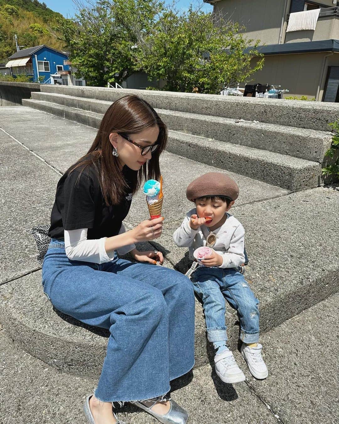 のインスタグラム：「GWの思い出たち🎞️  #gw#dayoff#mom#momofboys#momlife#男の子ママ#ママライフ#新米ママ#休日の過ごし方#息子とデート#3歳#息子服#親子#親子コーデ#キッズコーデ#ママファッション」