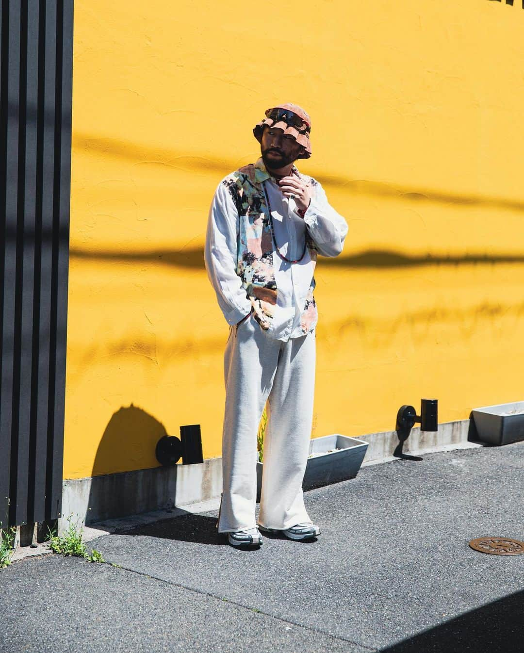 beams_harajuku_officialのインスタグラム：「Pants:Zip wide sweat trousers @sugarhill_tokyo Shoes:ACS PRO PEA @salomon Sunglass:RaderEP RT @oakley   Photo by @onokoro0710   #sugarhill #salomon #oakey」