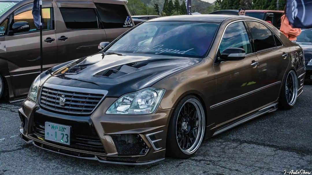 のインスタグラム：「#JAutoShow #SONYFX3 #carphotographer #DSU #dsu杯 #dsu2023 #hellaflush #vipjapan #VIPCAR #VIPSTYLE #bippu #shakotan  #sedanstance #sedanmafia #sedangang #demoncamber #onikyan #18クラウン #リビレジェ #VOYAGE」