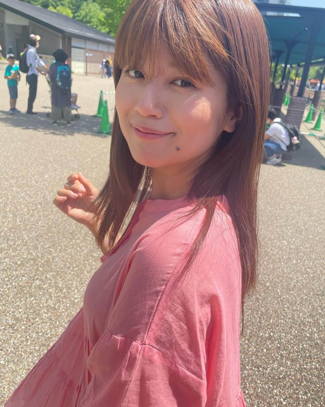 小林礼奈さんのインスタグラム写真 - (小林礼奈Instagram)「cocaのピンクのシアーシャツ。」5月5日 19時45分 - kobayashi_ayana0218