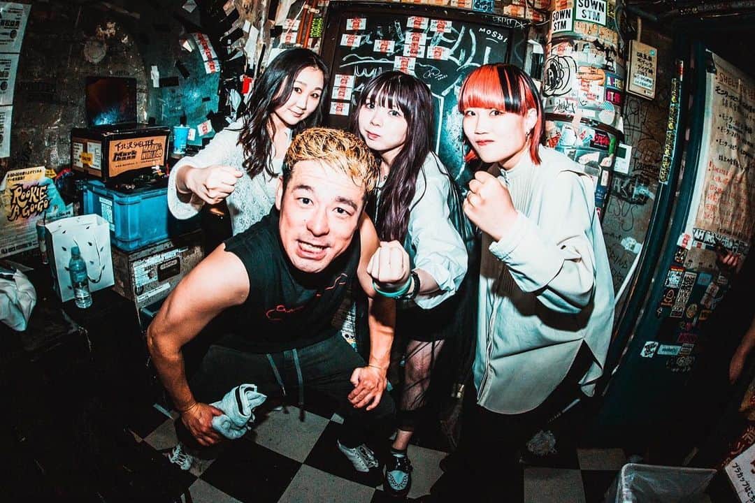 リアルのインスタグラム：「ЯeaL Яock Яevolution 10th anniversary EP『Our New ЯeaL』release tour  2023.04.29 @ SHELTER  Thank you!!  photo by （ @akanem515 ） #ЯeaL #ЯeaL10周年」
