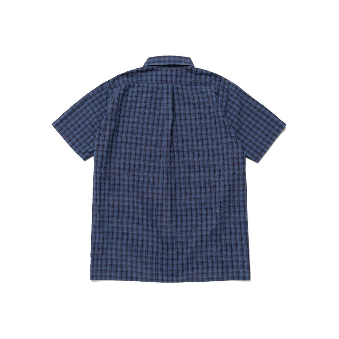 HUMAN MADEさんのインスタグラム写真 - (HUMAN MADEInstagram)「"CHECKED BD S/S SHIRT" is available at 6th May 11:00am (JST) at Human Made stores mentioned below.  5月6日AM11時より、"CHECKED BD S/S SHIRT” が HUMAN MADE のオンラインストア並びに下記の直営店舗にて発売となります。  [取り扱い直営店舗 - Available at these Human Made stores] ■ HUMAN MADE ONLINE STORE ■ HUMAN MADE OFFLINE STORE ■ HUMAN MADE HARAJUKU ■ HUMAN MADE SHIBUYA PARCO ■ HUMAN MADE 1928 ■ HUMAN MADE SHINSAIBASHI PARCO  *在庫状況は各店舗までお問い合わせください。 *Please contact each store for stock status.  凹凸感のある生地を用いた半袖チェックシャツ。 左胸のワンポイントワッペンを配したシンプルなデザインが特徴です。  Short sleeve checked shirt in a uniquely textured fabric. A single badge on the left chest completes the simple design.」5月5日 11時00分 - humanmade