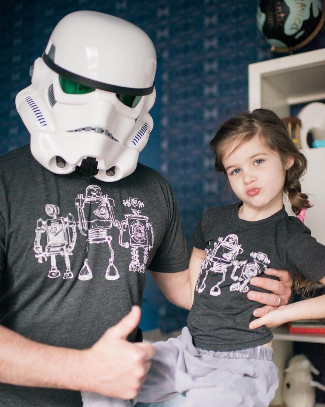 ティファニー・ティーセンのインスタグラム：「#tbt May the 4th be with you 💫」