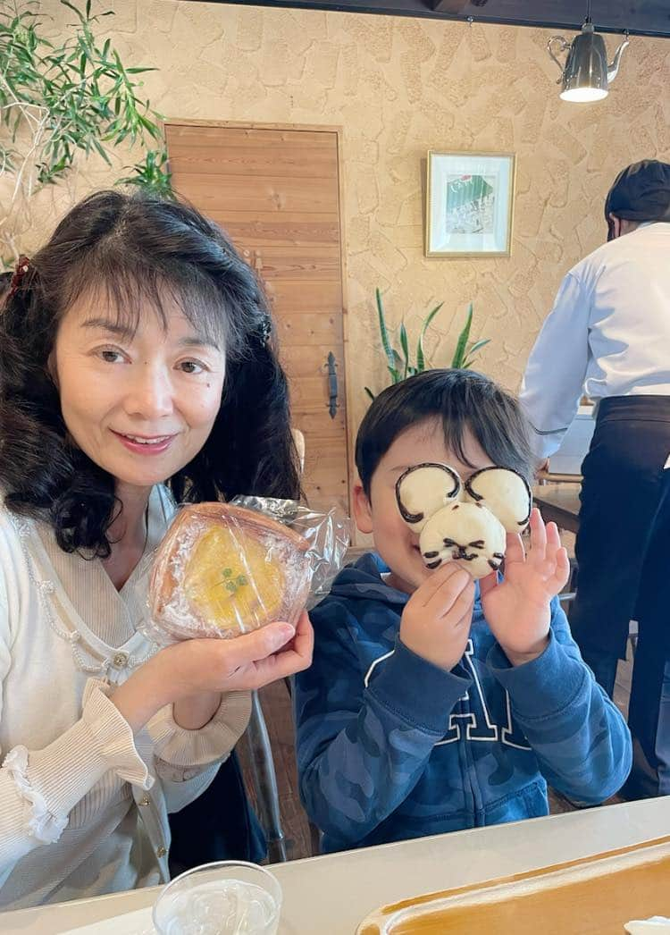 大津びわ子さんのインスタグラム写真 - (大津びわ子Instagram)「こどもの日🎏って、わかっています❣️今年の孫の日は、10月15日というのも知っています😎笑」5月5日 11時18分 - biwarin