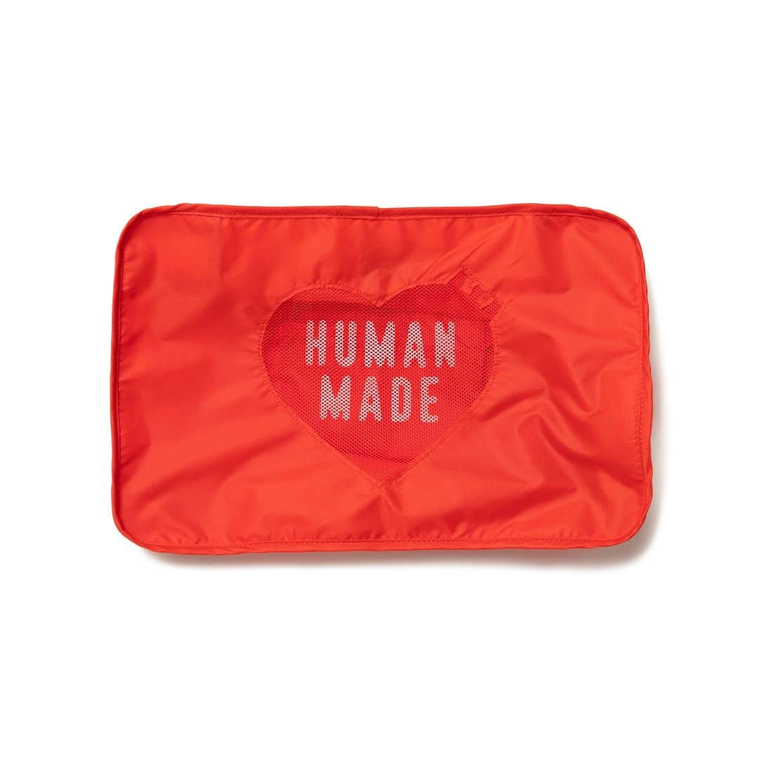 HUMAN MADEさんのインスタグラム写真 - (HUMAN MADEInstagram)「"GUSSET CASE MEDIUM"  is available at 6th May 11:00am (JST) at Human Made stores mentioned below.  5月6日AM11時より、"GUSSET CASE MEDIUM” が HUMAN MADE のオンラインストア並びに下記の直営店舗にて発売となります。  [取り扱い直営店舗 - Available at these Human Made stores] ■ HUMAN MADE ONLINE STORE ■ HUMAN MADE OFFLINE STORE ■ HUMAN MADE HARAJUKU ■ HUMAN MADE SHIBUYA PARCO ■ HUMAN MADE 1928 ■ HUMAN MADE SHINSAIBASHI PARCO  *在庫状況は各店舗までお問い合わせください。 *Please contact each store for stock status.  ナイロン素材を使用したマチ付きの収納ポーチ。 旅行中などの衣類収納・整理に便利なアイテムです。ロゴ入りの天面はメッシュ素材となっているため、閉めたままでも中身を確認することができます。2サイズ展開。  Nylon storage pouch with gusset. Provides a convenient way to store and organize bulky clothing items when traveling. The top mesh panel, adorned with a logo, makes it easy to check the contents even when closed. Available in two sizes.」5月5日 11時21分 - humanmade