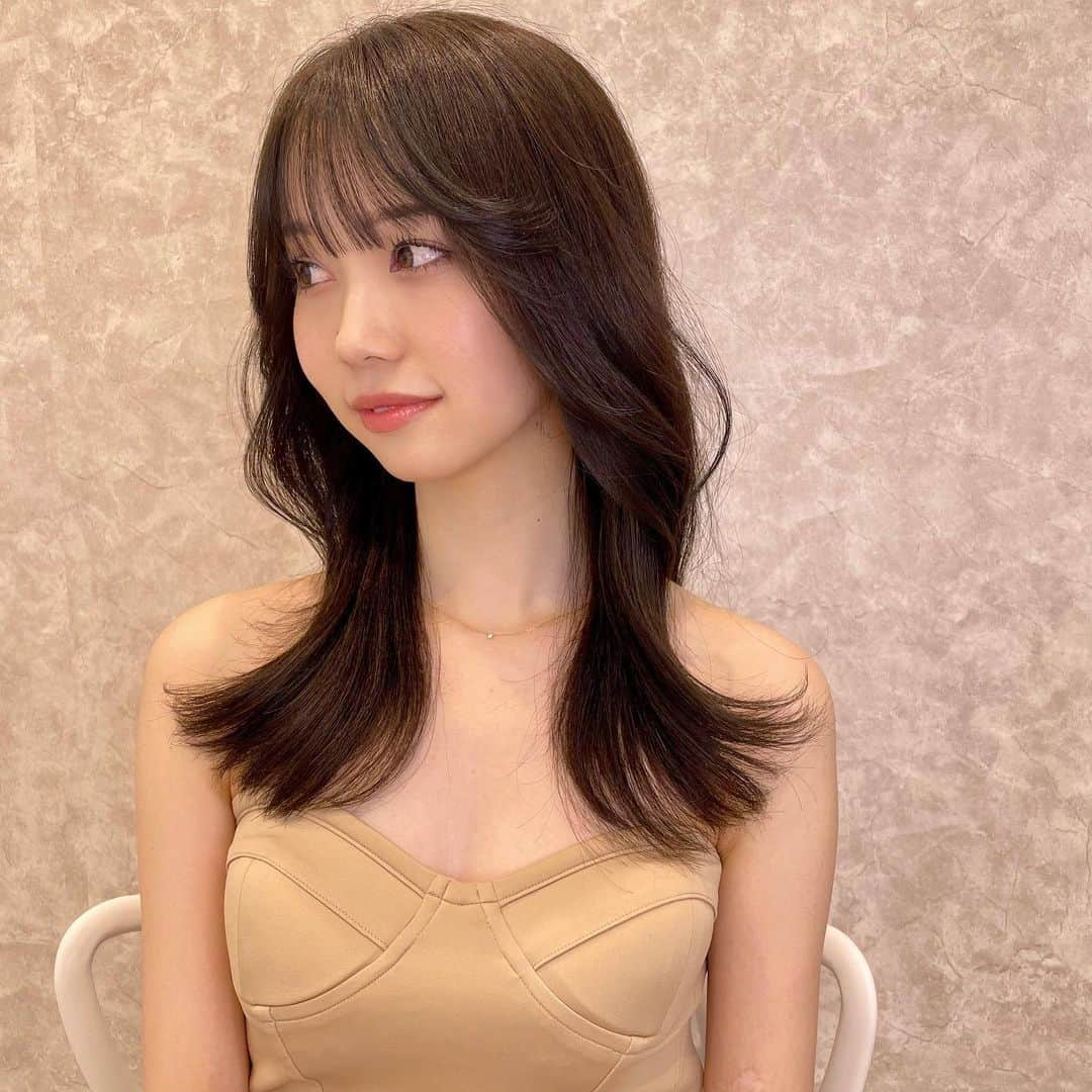 川原千里さんのインスタグラム写真 - (川原千里Instagram)「久しぶりにサロモをさせていただいたので♡  素敵にしていただいてありがとうございました😌🫧💖  @__amidoll__  @shima_aoyama」5月5日 12時48分 - chisato__k4