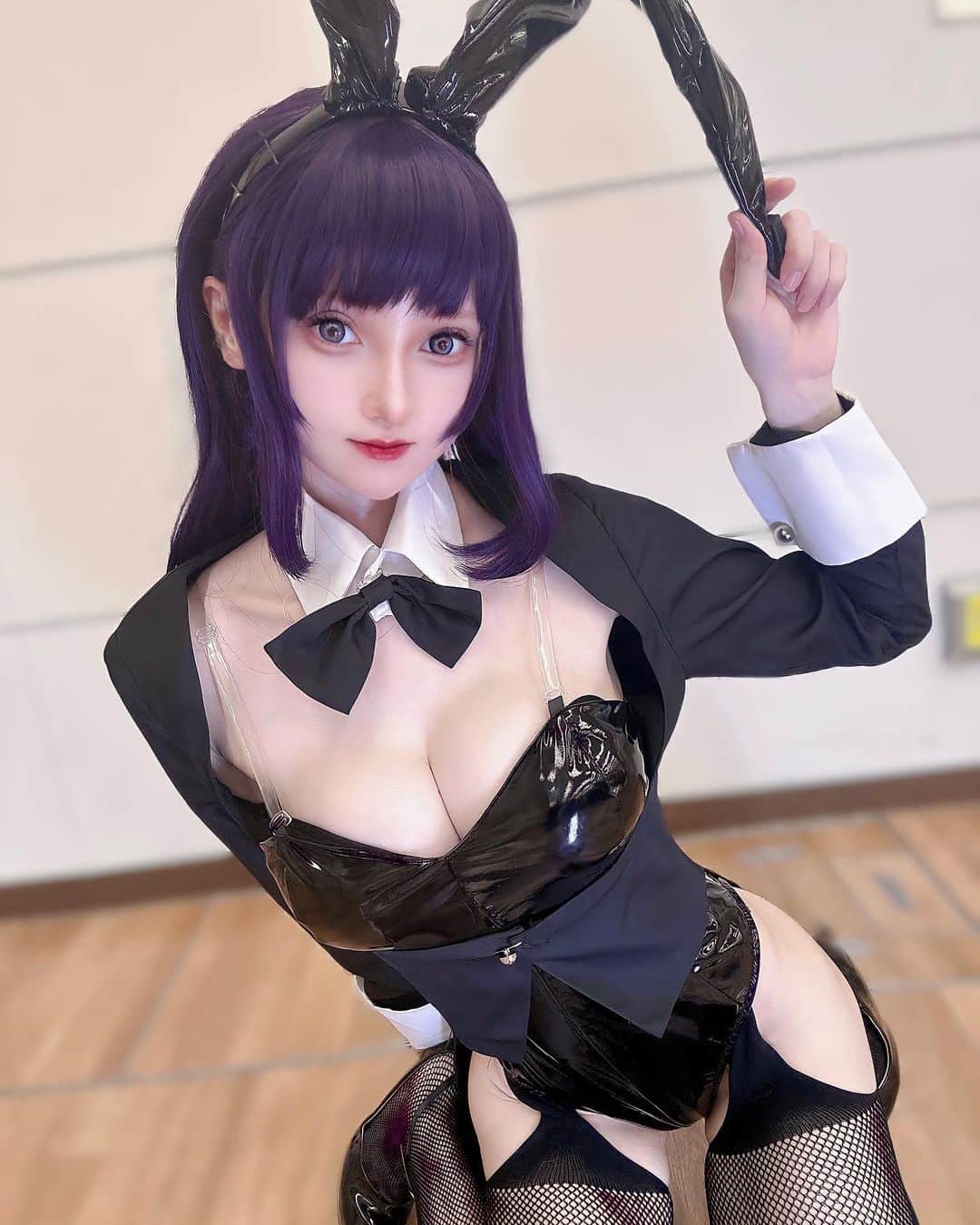 赤木クロのインスタグラム：「着せ恋/コスプレ 十六夜ありさ　₍ᐢ..ᐢ₎  #着せ恋 #着せ恋コスプレ #十六夜ありさ #その着せ替え人形は恋をする #その着せ替え人形は恋をするコスプレ #kisekoi #sonokisekaeningyouwakoiwosuru #喜多川海夢 #kitagawamarin    #japanesegirl  #cos #cosplay #cosplayer #cosplaygirl #cosplayers #コスプレ #コスプレイヤー  #gravure  #일본여자 #코스프레 #그라비아 #角色扮演 #角色扮演者  #coser #instacosplay #cosplayersofinstagram #cosplayersofig #コスプレ写真  #cosplayersofig #cosplayphotography  #cosplayersofinstagram #cosplayphoto」