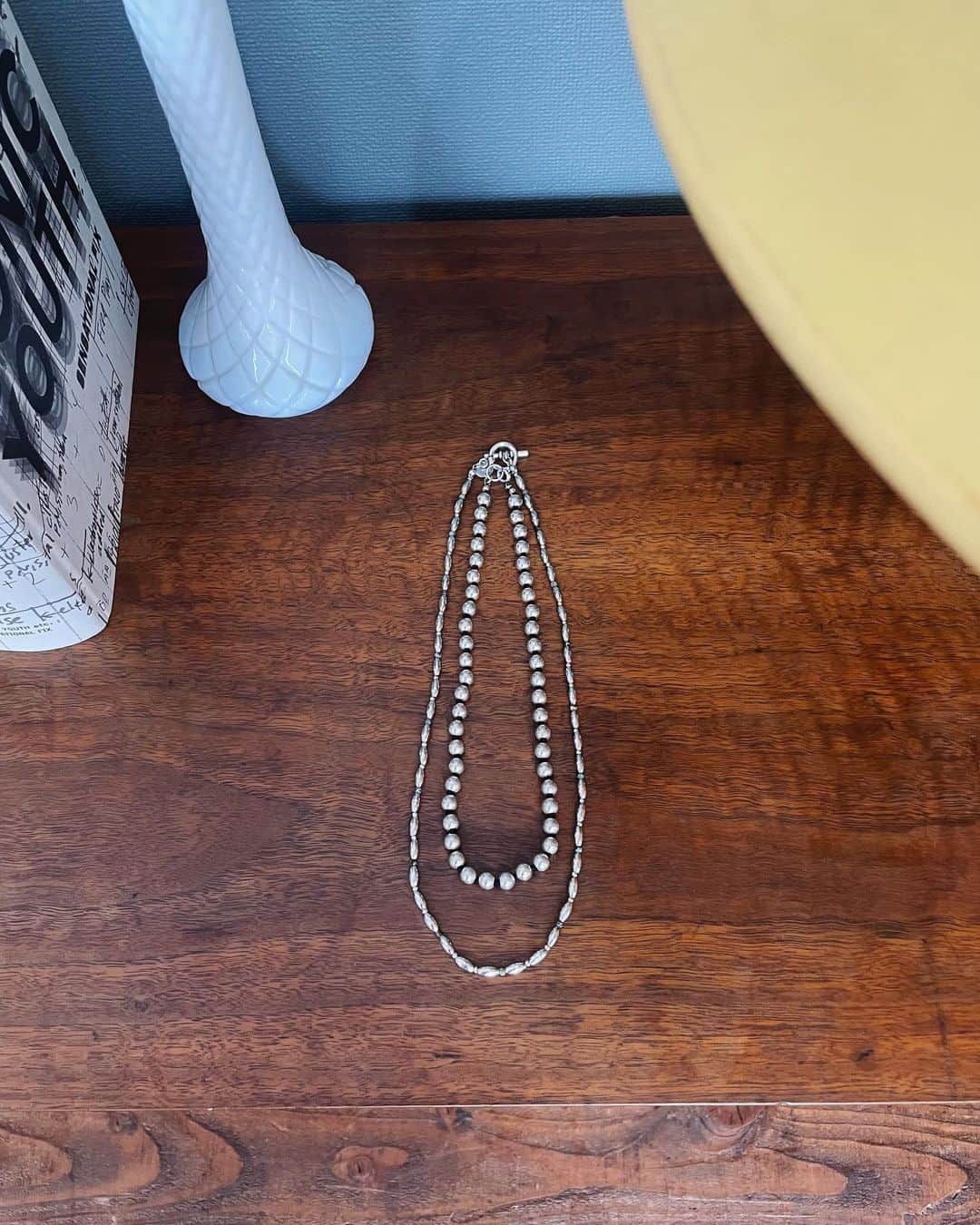 のインスタグラム：「New In ・NATIVE BEADS NECKLACE(010GSS50-0950) ・S BALL NECKLACE(010GSS50-1680) 全国のMOUSSY店舗／SHEL'TTER WEBSTORE／ZOZOTOWNにて発売中。 #MOUSSY」