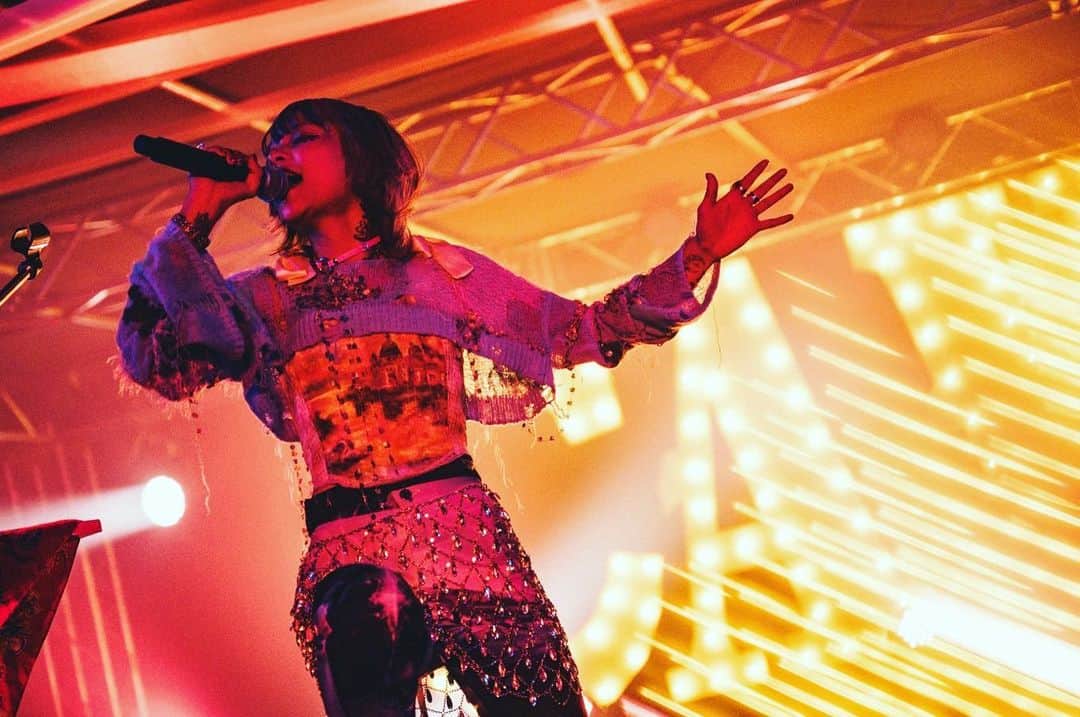 4s4kiさんのインスタグラム写真 - (4s4kiInstagram)「2023.5.5 VIVA LA ROCK 2023  1 I LOVE ME 2 LOG OUT 3 ring ring, you kill me 4 超破滅的思考 5 Paranoia 6 escape from (Piano ver.) 7 クロニクル 8 おまえのドリームランド  有難うございました！  Photo by ハタサトシ」5月5日 15時14分 - asaki_a_a