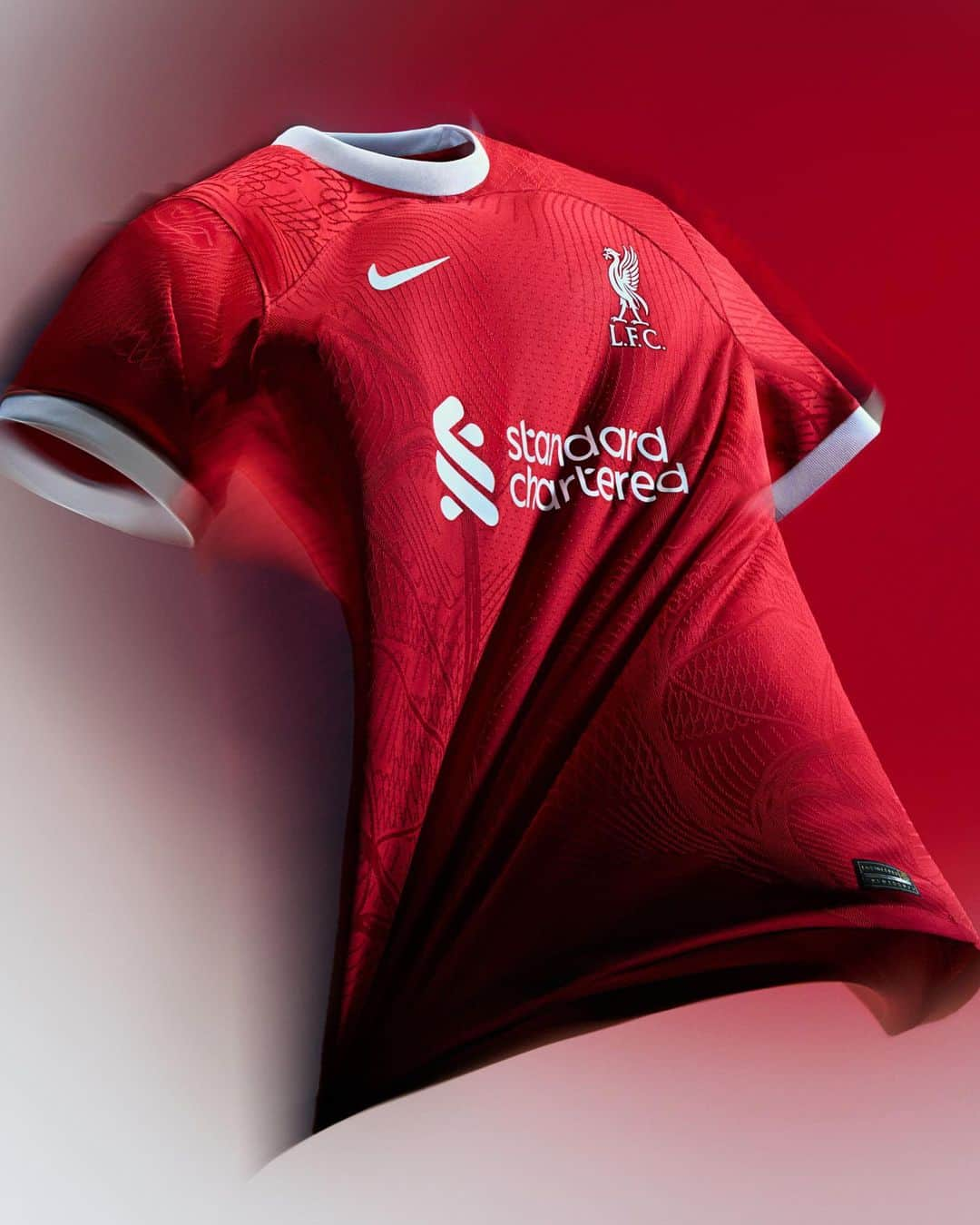 ナイキフットボールさんのインスタグラム写真 - (ナイキフットボールInstagram)「An iconic design made modern, the new Liverpool FC 2023/24 Home Shirt updates the classic kit of the cup-winning team of 1974. Get ready to walk on as one.」5月5日 16時07分 - nikefootball