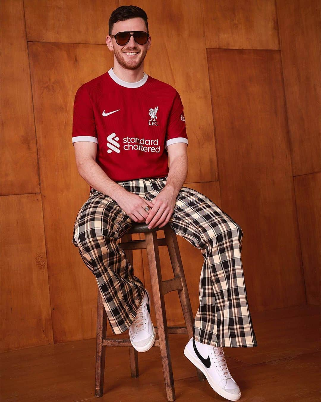 リヴァプールFCさんのインスタグラム写真 - (リヴァプールFCInstagram)「Inspired by the ‘70s but it’s never looked fresher. 🪩⚡」5月5日 16時10分 - liverpoolfc