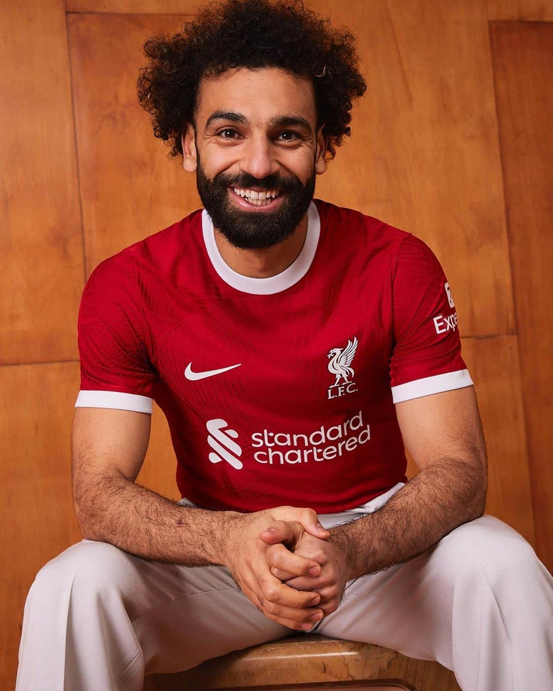 リヴァプールFCさんのインスタグラム写真 - (リヴァプールFCInstagram)「Inspired by the ‘70s but it’s never looked fresher. 🪩⚡」5月5日 16時10分 - liverpoolfc