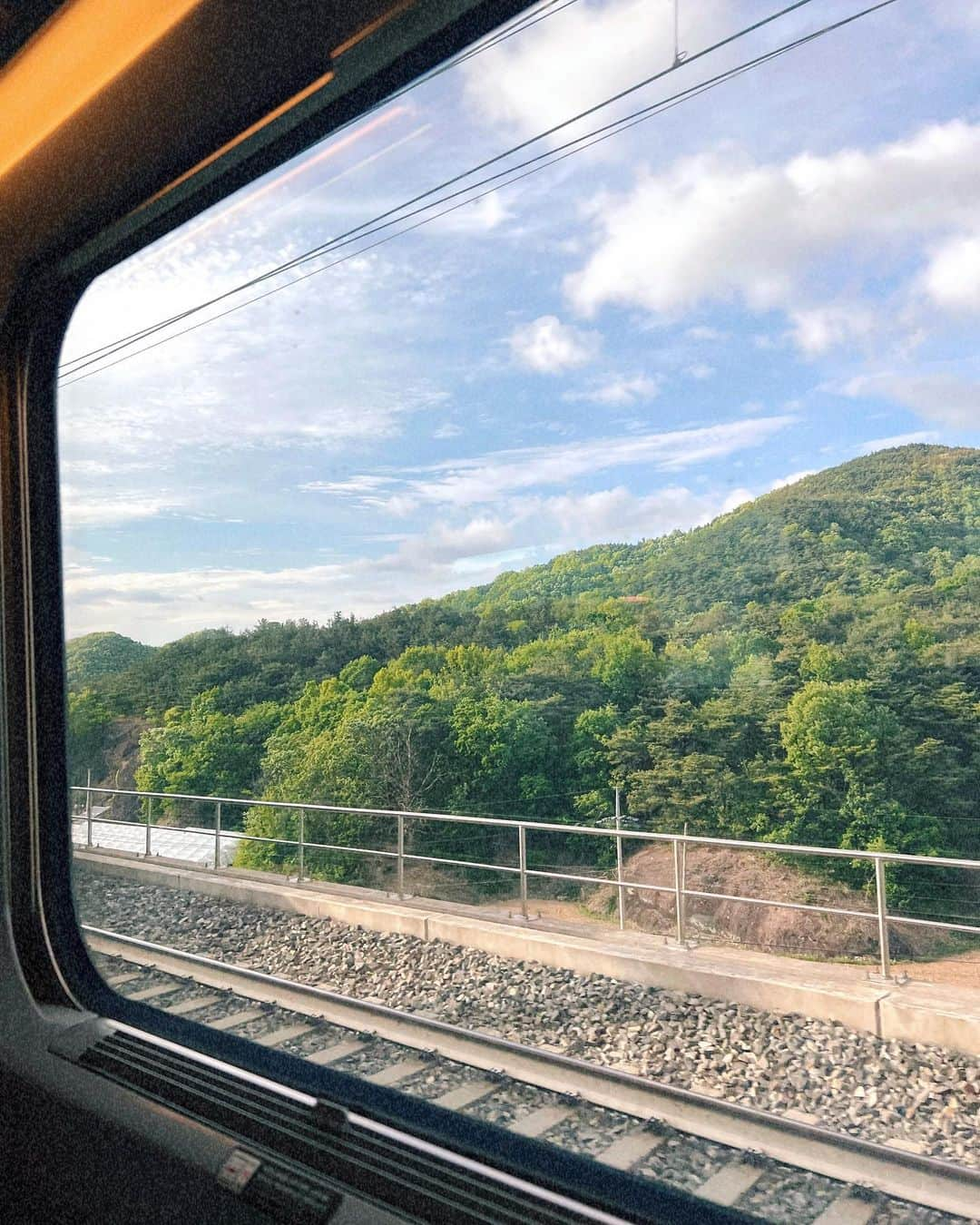 イ・グムヒさんのインスタグラム写真 - (イ・グムヒInstagram)「전주-부산-경주 즉흥여행 체고˚₊·—̳͟͞͞♡ 그리고 서울와서 기절……😵‍💫  韓国の国内旅行もとても楽しいー♥ 全州、釜山、慶州に行ってきました꒰ ⸝⸝ɞ̴̶̷ ·̮ ɞ̴̶̷⸝⸝꒱」5月5日 16時34分 - geumhee1012