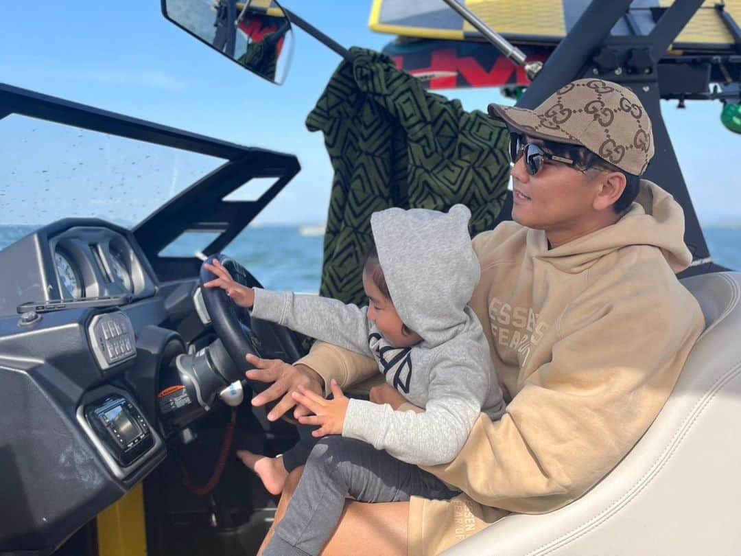 嵜本将光 のインスタグラム：「シーズンイン🏄‍♂️  #琵琶湖 #axiswake」