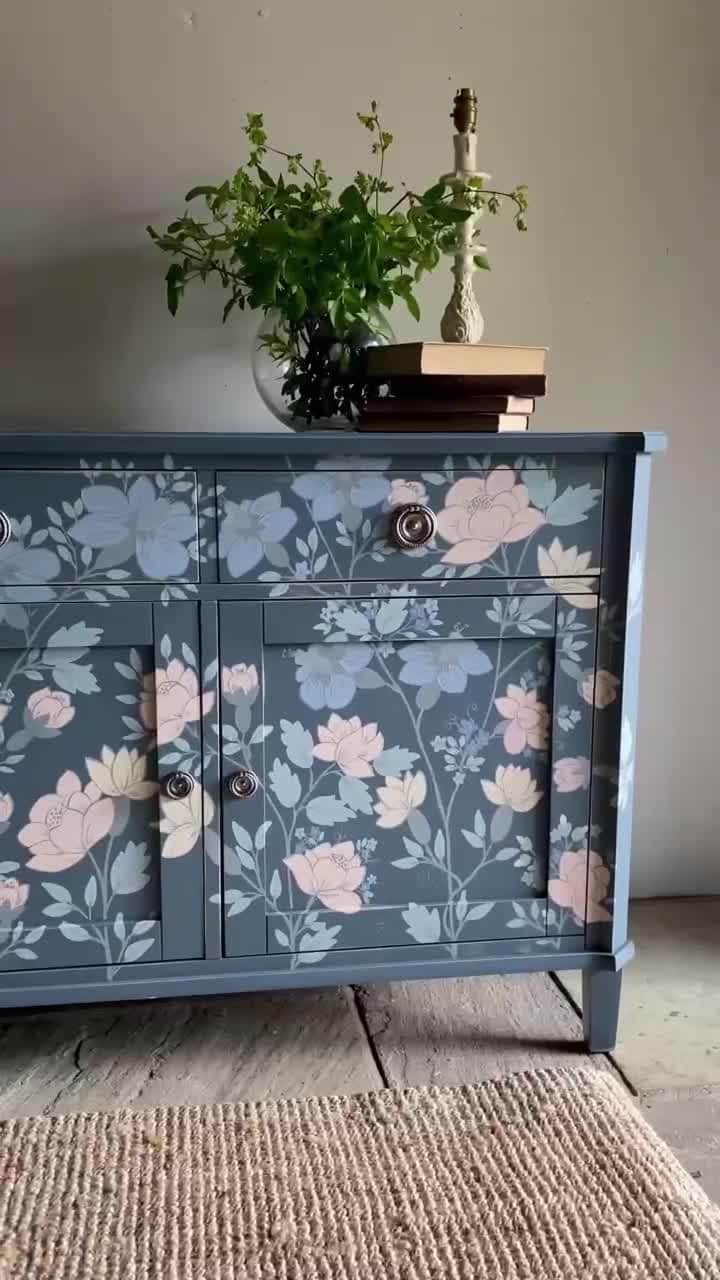 ローラアシュレイのインスタグラム：「G I V E A W A Y 🌼 As part of our 'Spread the Print' campaign we are giving one lucky person the opportunity to win this custom hand-painted Henshaw Sideboard.⁣ ⁣ This striking piece was hand-painted by @dingleydellcreative using our Eggshell Paint Collection. Heidi was inspired by the many iconic prints from the Laura Ashley archive.⁣ ⁣ To enter, simply: ⁣ 1. Follow @lauraashleyuk ⁣ 2. Like this post ⁣ 3. Tag your best friend in the comments⁣  GIVEAWAY CLOSED. ✨ Congratulations to the winner @@emma_robinson34  ⁣ T&Cs apply. One winner will be chosen at random on the 10th of May. UK entrants only.⁣ ⁣ #spreadtheprint」