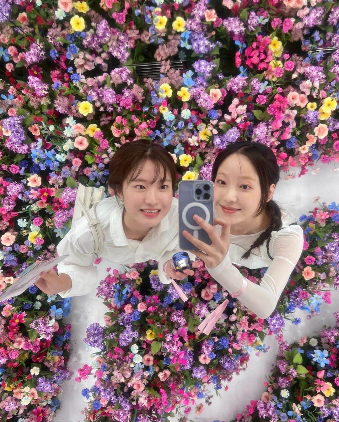 イ・ハウンのインスタグラム：「🎟️🩰🎈」