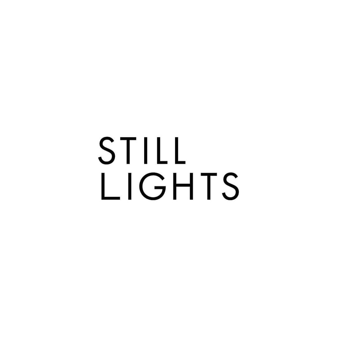 馬場一馬のインスタグラム：「店名　STILL LIGHTS   STILL LIGHTS(スティールライツ)の由来は、直訳するとSTILLまだ、いまだにLIGHTS明かり、灯りという意味になります。 言葉が表すとおり、そのままその場所にずっと居続けること。明かりを灯し続けるという事を意味しています。 そこには、トレンドや時代の変化に流される事なく普遍的な存在で居続けたいという思いが込められています。常に今を感じさせるデザインを彷彿としながらも、どの時代にも変わらない普遍的なクオリティーとディテールや質感にこだわったデザインを提供していきたいと思っております。 私たちがいつの時代のどのシーンにも何かを伝えていける存在であれるようにという思いを込めて。  ㅤㅤㅤㅤㅤㅤㅤㅤㅤㅤㅤㅤ 代表　　馬場一馬 ㅤㅤㅤㅤㅤㅤㅤㅤㅤㅤㅤㅤㅤ ㅤㅤㅤㅤㅤㅤㅤㅤㅤㅤㅤㅤㅤ  ※6月上旬のOpenを予定しております。5月中は引き続きsalowin神宮前5丁目店にてサロンワークの予約を受けております。新店舗でのご予約は5月末頃からの予約になりますので改めてアナウンス致しますのでよろしくお願い致します。」