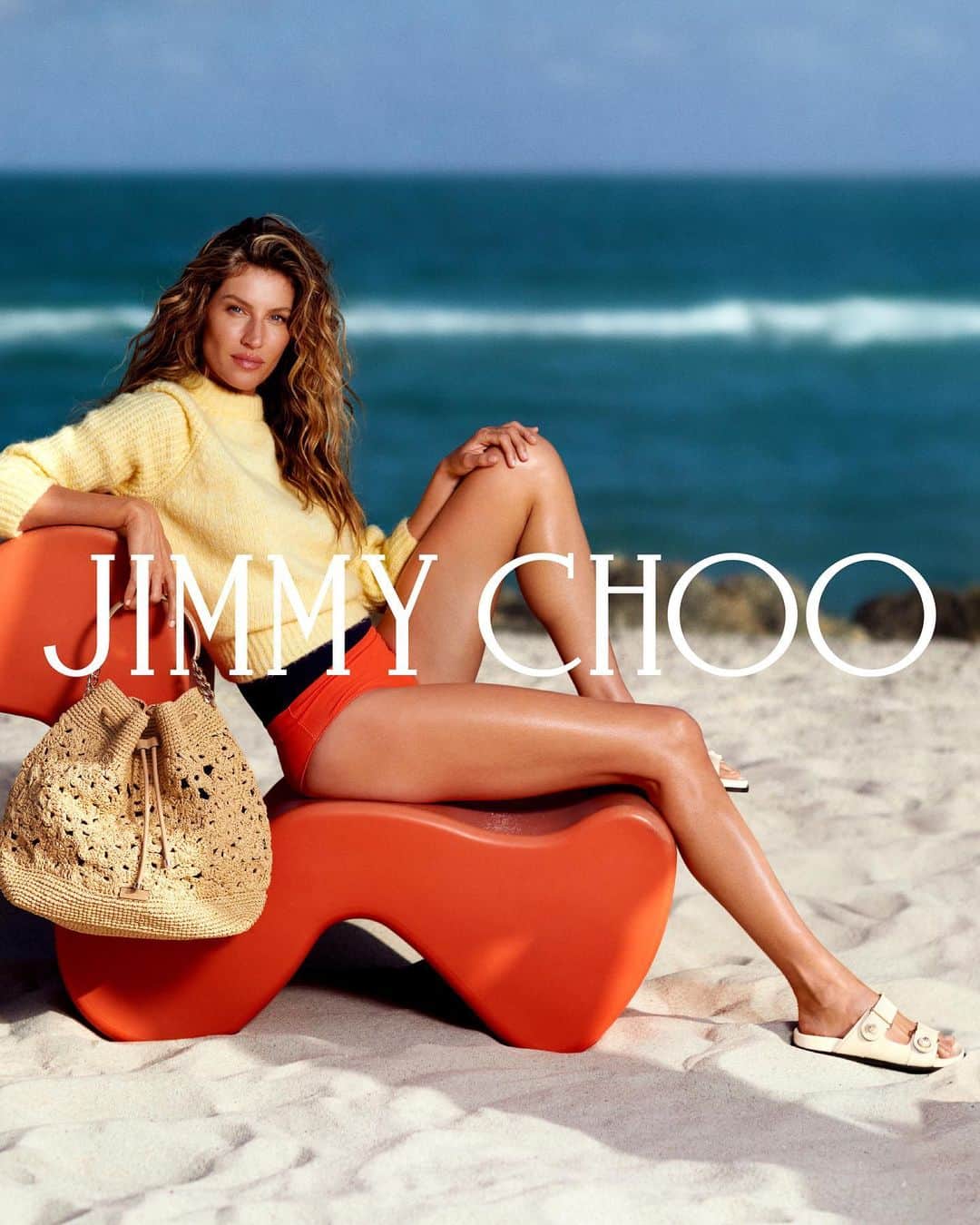 Just Jaredさんのインスタグラム写真 - (Just JaredInstagram)「Gisele Bundchen looks so good in new photos from a Jimmy Choo campaign. We've got even more for you to see on JustJared.com! #GiseleBundchen Photos: Carlijn Jacobs / Jimmy Choo」5月6日 5時20分 - justjared