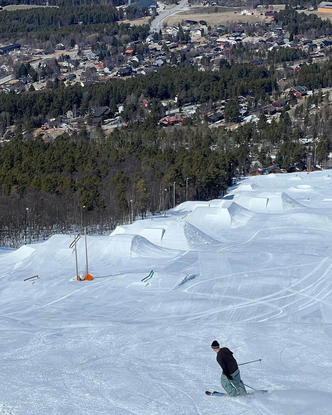 マルクス・クリーブランドさんのインスタグラム写真 - (マルクス・クリーブランドInstagram)「Dream come true with a park like this! Thank you @mushroom_crew for the amazing setup! Let’s have some fun this weekend🙏🏽 vid: @petterulsletten - @gopro」5月6日 4時00分 - marcuskleveland