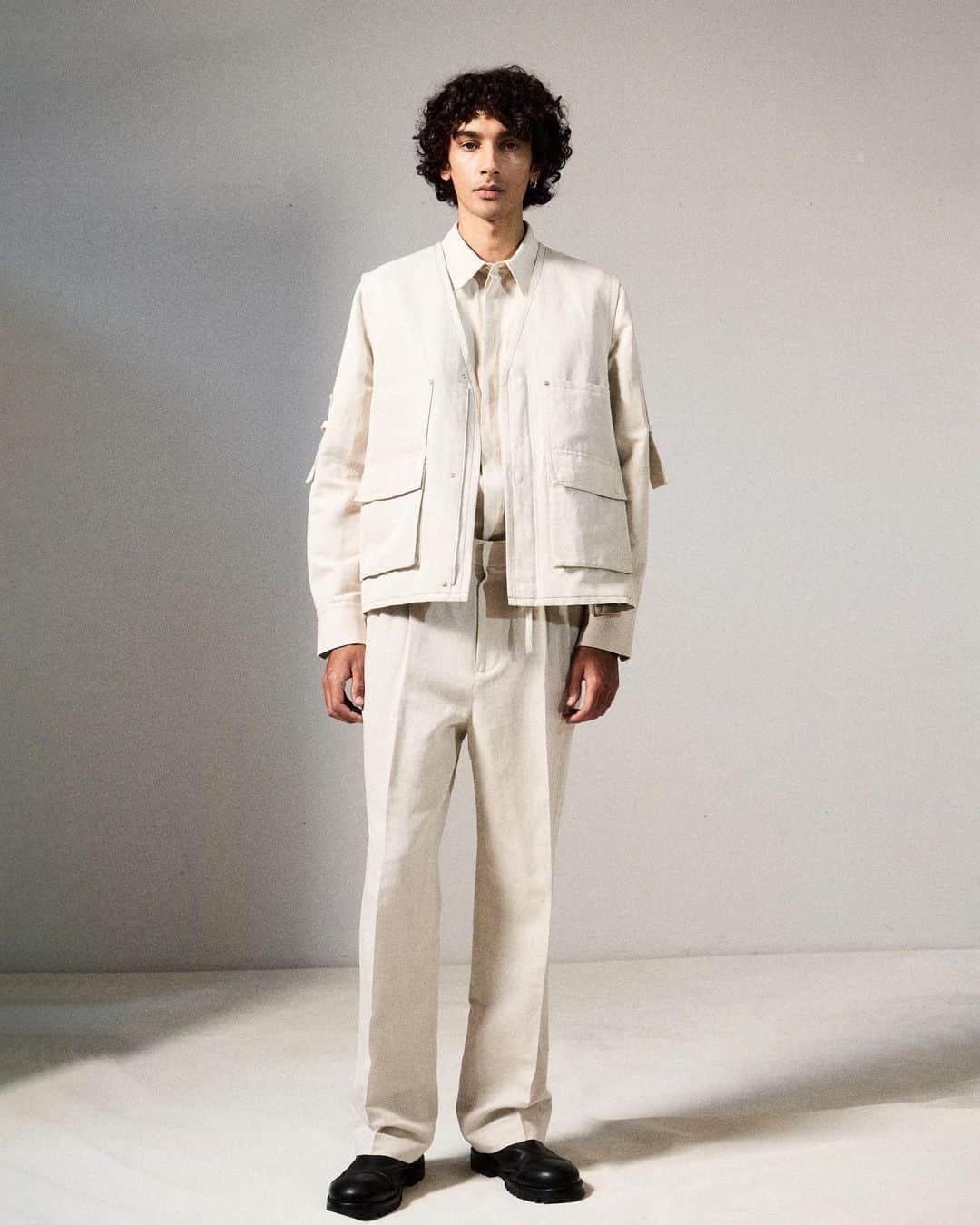 ヘルムート ラングさんのインスタグラム写真 - (ヘルムート ラングInstagram)「HELMUT LANG PRE-FALL 2023 COLLECTION - New York, N.Y. WWW.HELMUTLANG.COM」5月6日 4時31分 - helmutlang