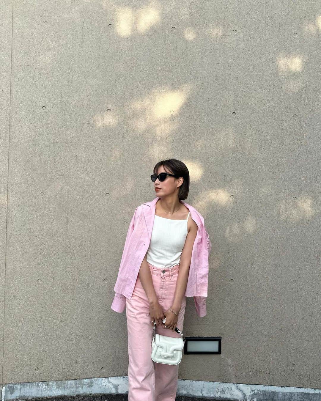 小西翼さんのインスタグラム写真 - (小西翼Instagram)「. やっぱりピンクを見ると ときめいてします🥹💗笑  pink obasanです✌️  #gw#pinkobasan」5月5日 20時43分 - tucha_k