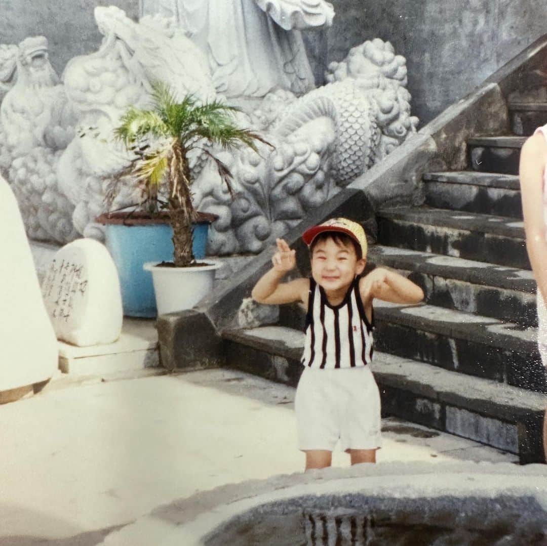 ロイ・キムのインスタグラム：「그 마음 그대로   never lose ur childhood」