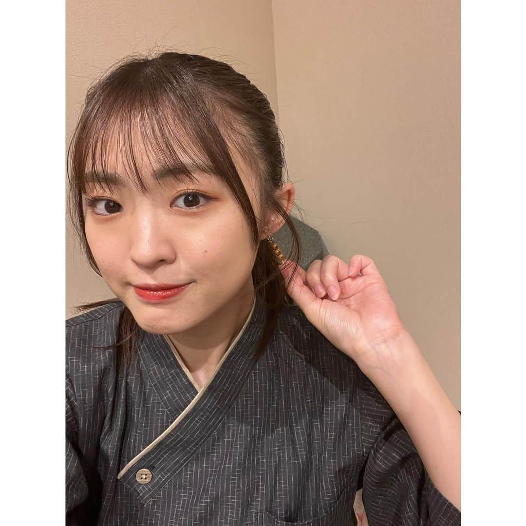 春名真依さんのインスタグラム写真 - (春名真依Instagram)「＊ cookpadLive「神虹食堂まいまい亭」ありがとうございました！  鰆の西京焼き炒飯、贅沢で最高でした。 たくさん食べておなかいっぱいです。  日本語禁止料理当てゲームも楽しかったぁ〜！ 友達とやっても盛り上がりそうですね…！  次回は来月6月開店！ 日程は決まり次第お知らせします☺️  クッキングパパダジャレレシピカードは24時間限定ですのでぜひ…。🐟  では良い週末を！  #まいまい亭 #cookpadLive  #今日のイヤリングは #みたらし団子イヤリング  プラチナ会員限定動画も毎回楽しく収録しております🍵」5月5日 20時59分 - harunamai_official