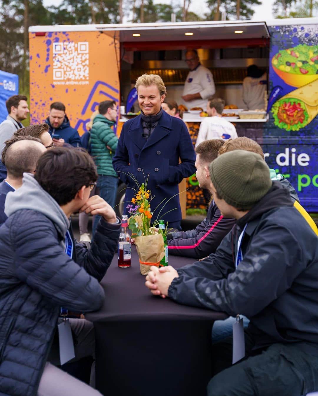 ニコ・ロズベルグさんのインスタグラム写真 - (ニコ・ロズベルグInstagram)「Was für ein Tag beim EnBW HyperCup Event auf der Teststrecke in Rodgau! Zusammen mit den Gewinner*innen und Moderatorin @janariva haben wir hier nochmal feststellen können, dass #EMobilität nicht nur nachhaltig ist, sondern auch unfassbar viel Spaß machen kann! 🔋🚙  An den Ladestationen der EnBW lädst auch du nachhaltigen Fahrspaß mit 100% Ökostrom!  #EnBWHyperNetz #EnBWHyperCup」5月5日 21時00分 - nicorosberg