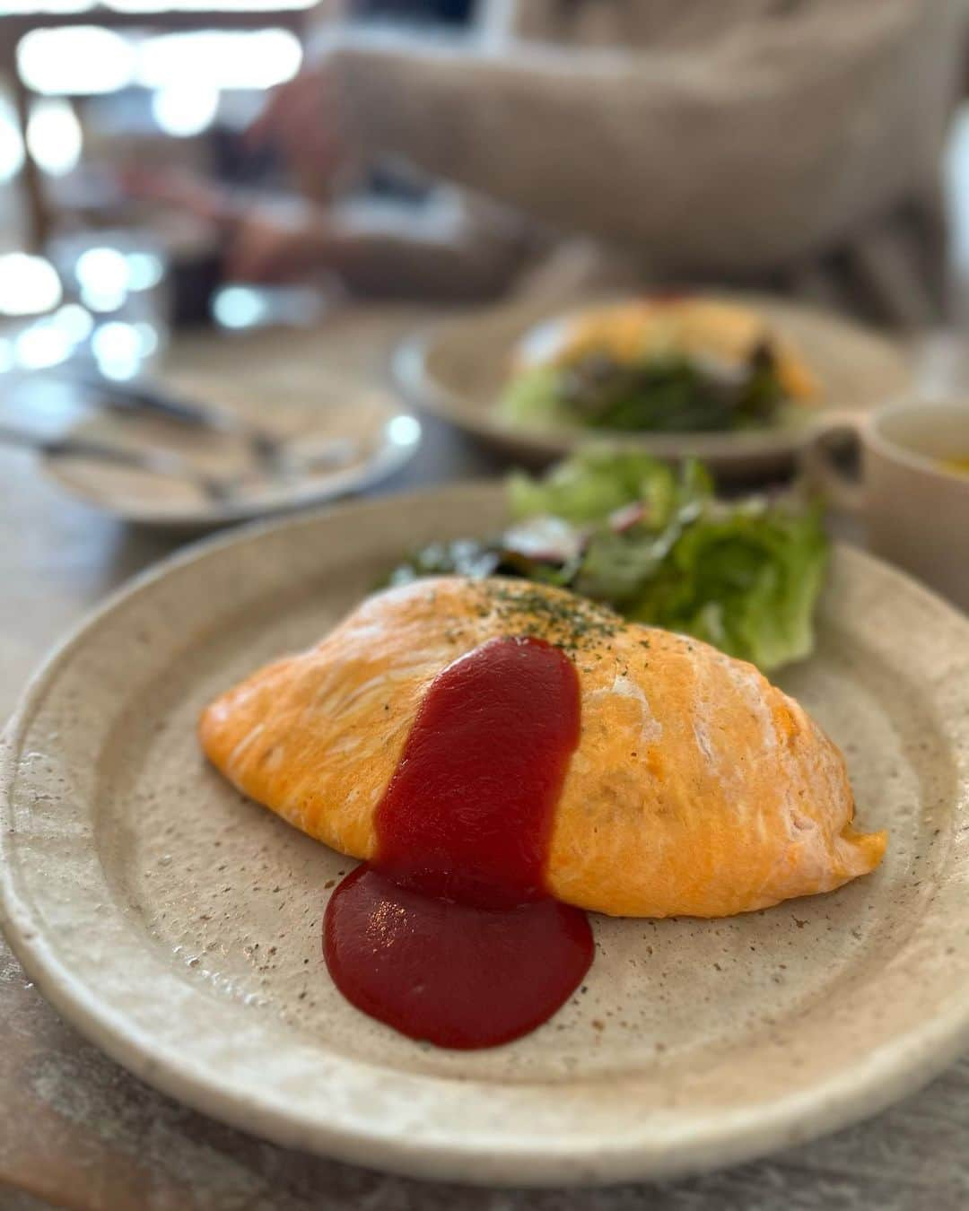 立澤香奈さんのインスタグラム写真 - (立澤香奈Instagram)「まず見た目が本当に可愛くて、 味もすごく美味しいタルトだった🥹 オムライス食べたあとに タルト食べたのに もう一つ食べられそうだった🤤 オムライスも美味しかった☺️☺️☺️  #2月に行ったカフェを今更載せてる🤣 #祐天寺ランチ #祐天寺カフェ #祐天寺グルメ #学大グルメ #学大ランチ #学芸大学グルメ #学芸大学カフェ #学大カフェ #東京カフェ巡り #タルト #torse」5月5日 21時03分 - kana_tatsuzawa