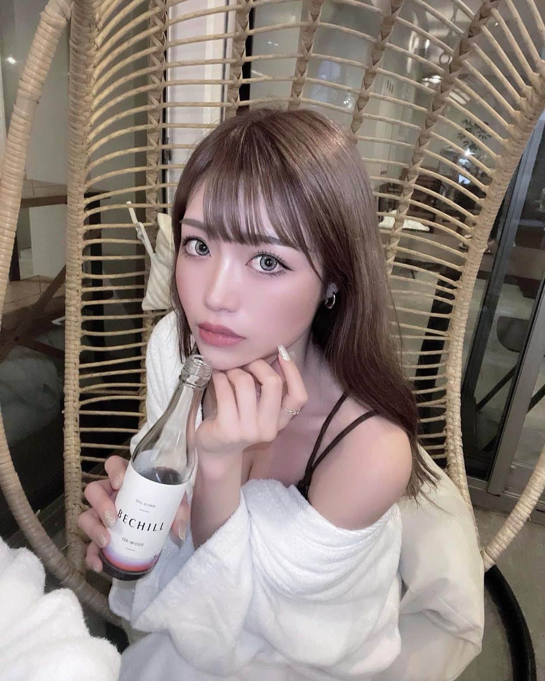 のインスタグラム：「GWあっとゆーま🌴💕🌤🌊🌸  夏目前というかもう夏なので そろそろ本気出してw体引き締める🥹🥹ｸﾋﾞﾚﾅｲ  #8hotel #swimwear #beachday」