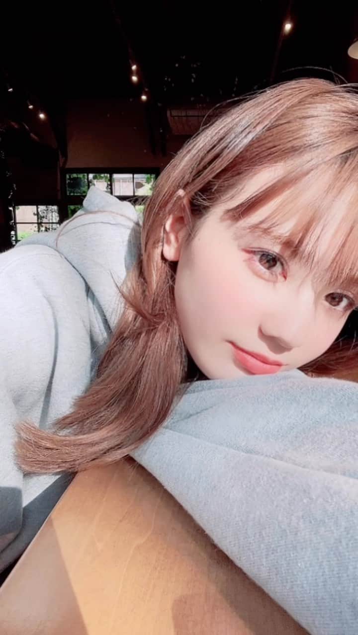のインスタグラム：「ジェルネイル自分で出来るんだよ💅🏻がんばったよ 偉いでしょ褒めて褒めて🥹🩷  #セルフネイル #ネイル #ジェルネイル」