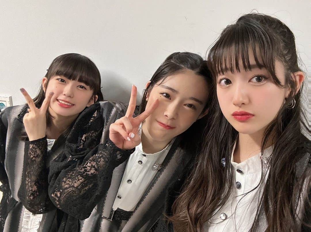 小久保柚乃のインスタグラム：「・  ❤️💚🤍  #私立恵比寿中学 #エビ中 #小久保柚乃」