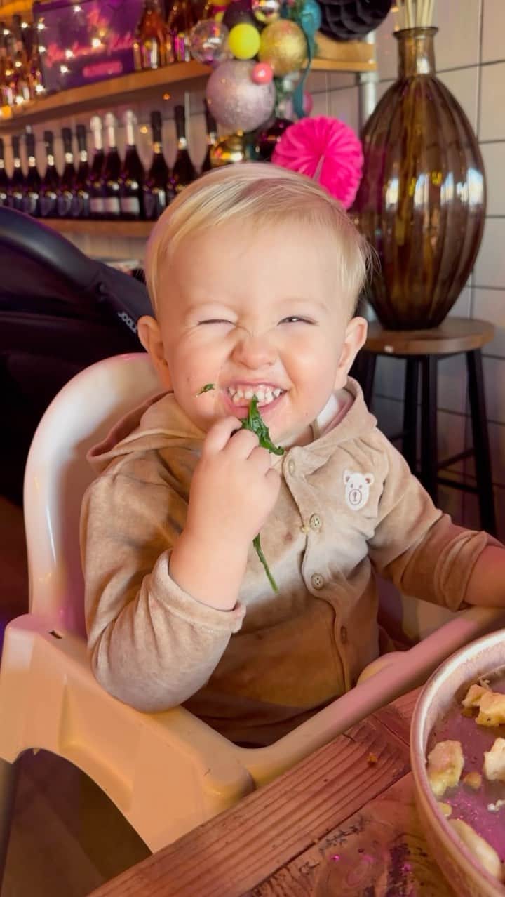 ジョージア・コウソウロウのインスタグラム：「Happy 2nd birthday to our darling brody .. 🥹  05.05.21 our lives changed forever & wow how lucky are we!  The happiest , kindest little boy ever .. we are so blessed to have you ! You make everyone so happy with that cheeky smile! We love you so much , our whole world , the love of our lives .. thank you for choosing us 🙏  I wish time would slow down baby boy, I count my lucky stars for you everyday ❤️❤️」