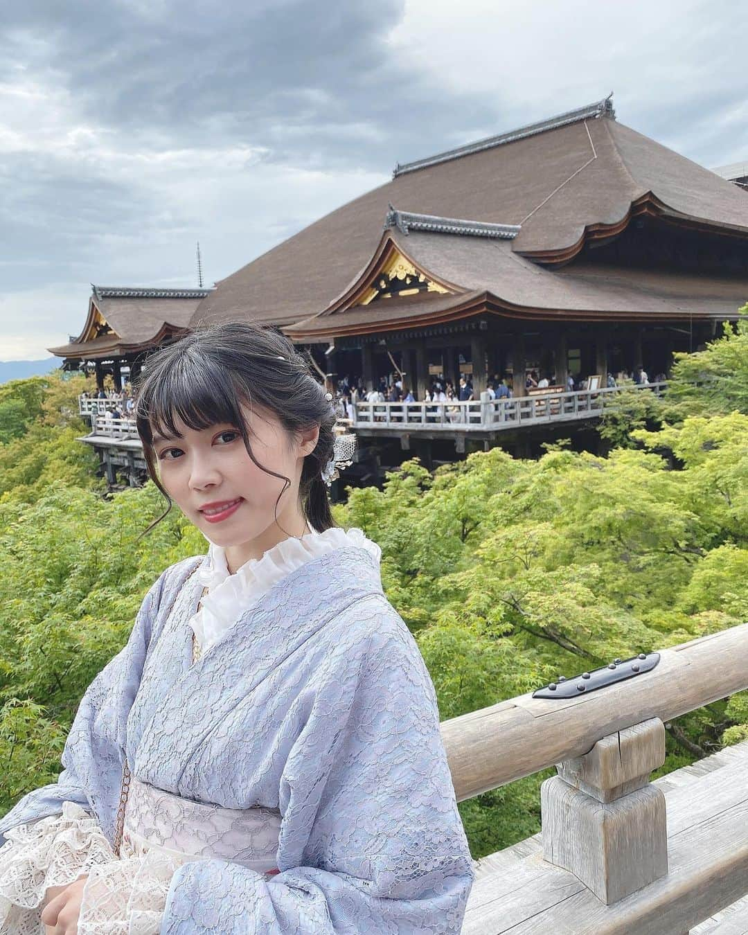 シュアン（施鈺萱）さんのインスタグラム写真 - (シュアン（施鈺萱）Instagram)「👘 第一次的蕾絲和服☺️💕 好喜歡💕💕  初めてのレース着物☺️💕 好きすぎる💕💕どうですか？☺️  #敬請期待影片  #レース着物 #レース着物コーデ  #清水寺 #着物 #着物レンタル #着物ヘア  #着物女子 #台湾出身 #シュアン #施鈺萱 #京都 #日本旅遊 #完美行 #完美行推廣大使 #完美行預約和服好方便  #連結在限動 #蕾絲和服 #蕾絲和服初體驗」5月5日 21時53分 - ts_hsuan