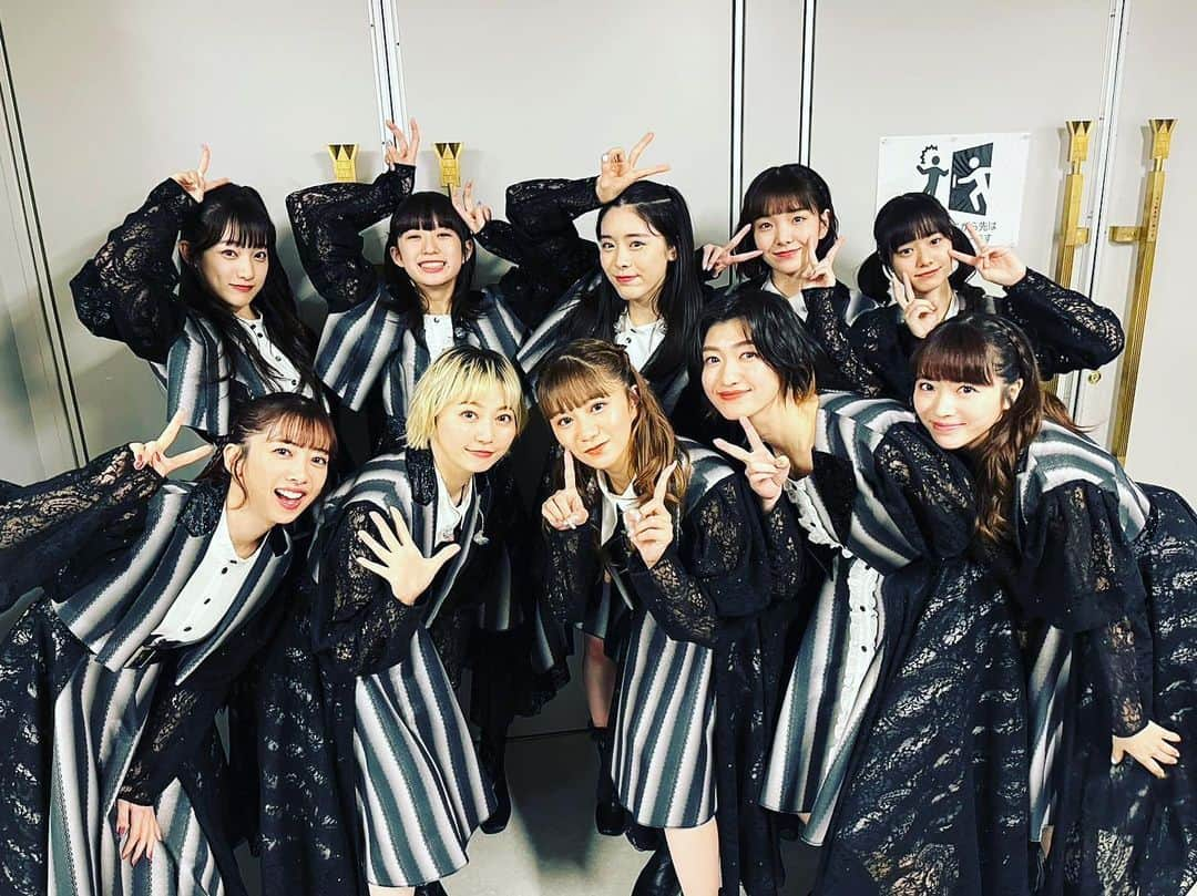 小林歌穂さんのインスタグラム写真 - (小林歌穂Instagram)「エビ中メジャーデビュー11周年🎉  感謝です。これからもよろしくね  #私立恵比寿中学#エビ中#あはは」5月5日 22時00分 - kobayashi_kaho_official