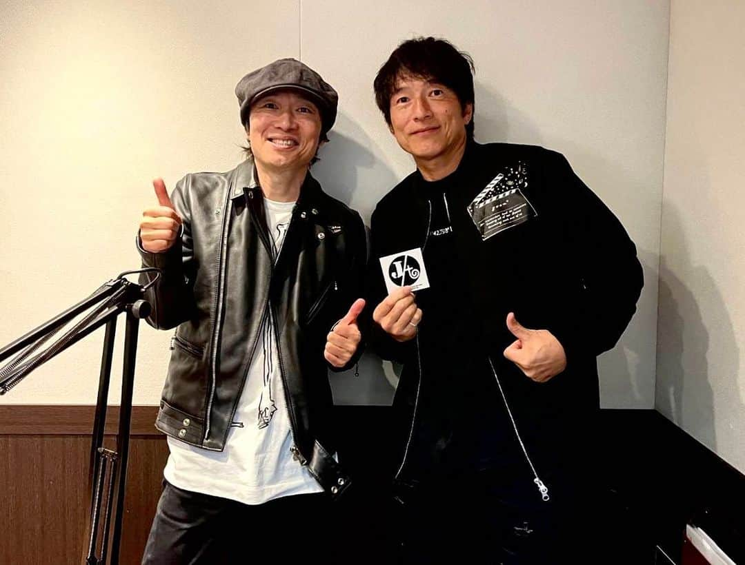 宮田和弥さんのインスタグラム写真 - (宮田和弥Instagram)「FM COCOLO『THE MUSIC OF NOTE』JUN SKY WALKER(S) 宮田和弥の『バンドやろうぜ』  5月12日(金), 19日(金)21時〜 "レーベルメイト" Mr.Children 桜井和寿さんが２週連続で登場します！お楽しみに！  #fmcocolo865 #mrchildren #桜井和寿 #宮田和弥 #ジュンスカ #JUNSKYWALKERS #lewisleathers」5月5日 22時42分 - miyatakazuyaofficial