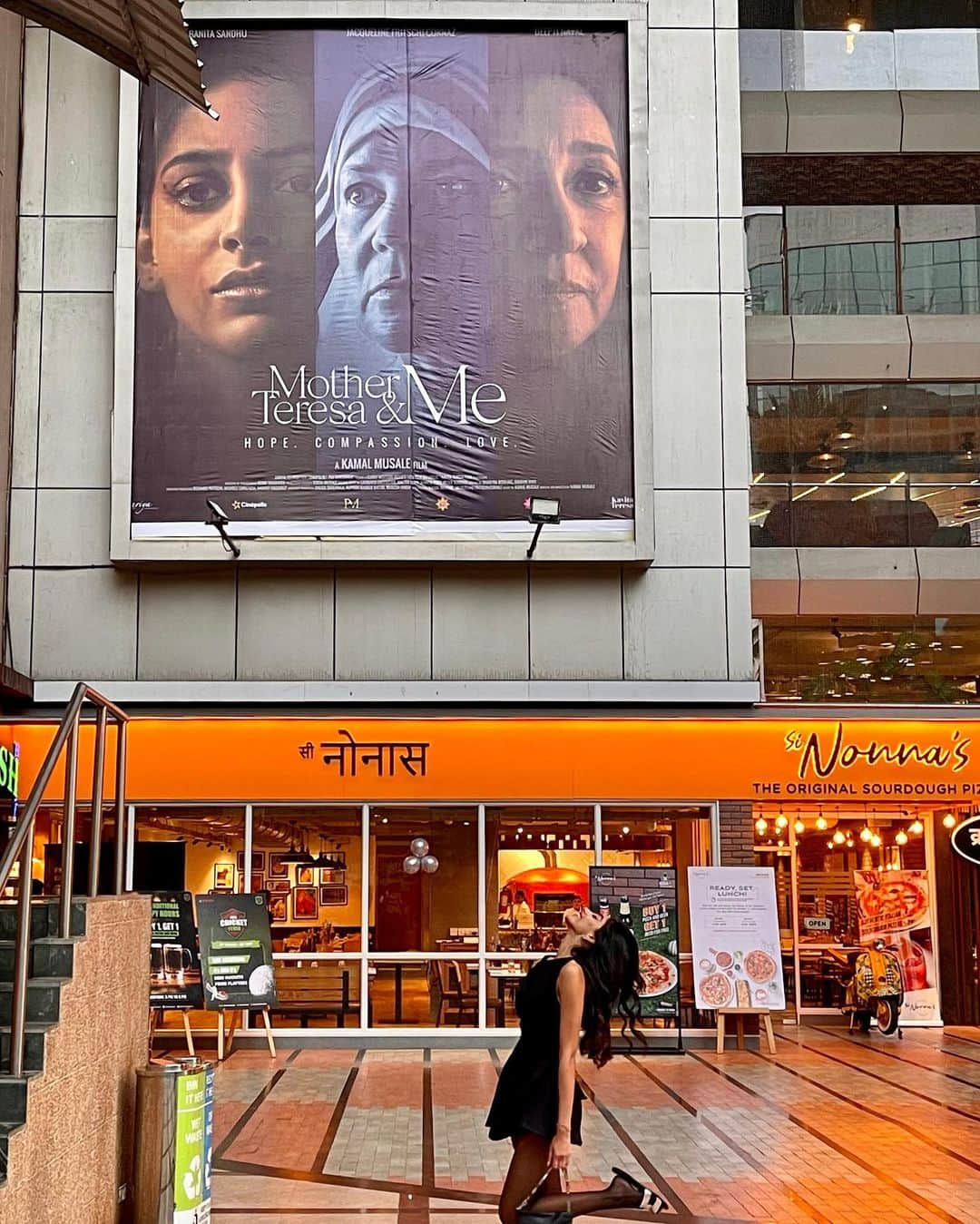 Banita Sandhuのインスタグラム：「IT’S FINALLY HERE!!!!! So thrilled you can watch #MotherTeresaAndMe in cinemas now & 100% of the proceeds go to charity to aid education and healthcare for children in India. please please go and support our little movie made with so much hope, love and compassion for an even greater cause 🥹 it means the absolute world to me ❤️」