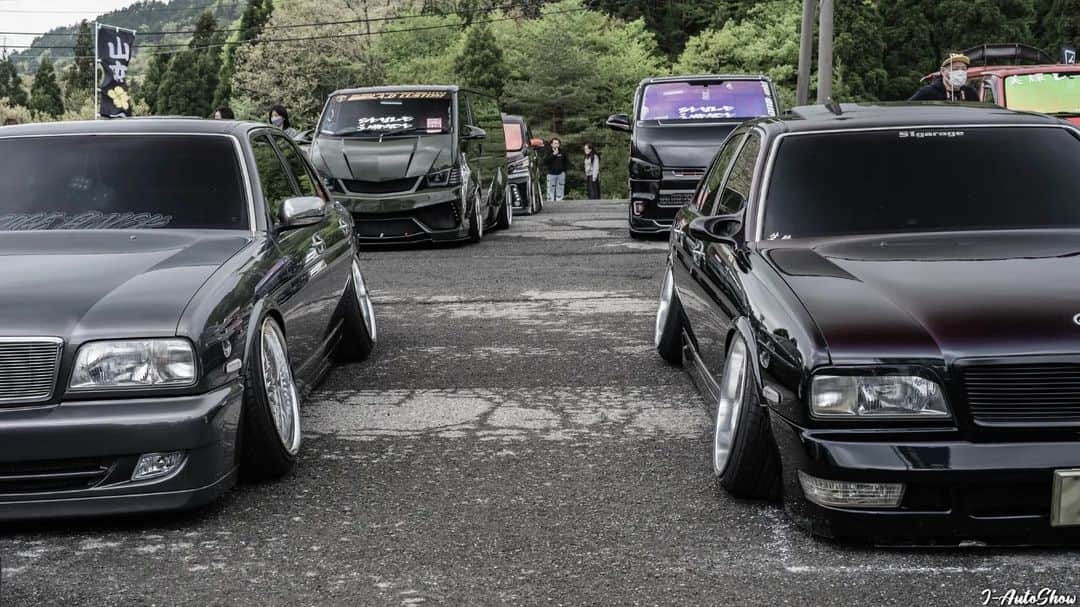のインスタグラム：「#JAutoShow #SONYFX3 #carphotographer #DSU #dsu杯 #dsu2023 #hellaflush #vipjapan #VIPCAR #VIPSTYLE #bippu #shakotan #32シーマ #sedanstance #sedanmafia #sedangang  #Y32 #demoncamber #onikyan」