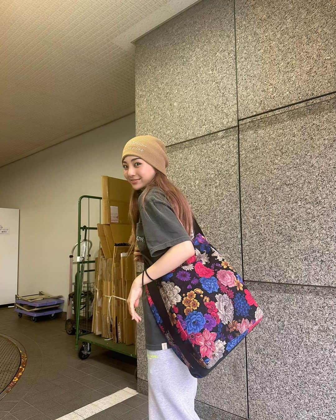 金谷鞠杏さんのインスタグラム写真 - (金谷鞠杏Instagram)「🌸🌸🌸」5月6日 0時22分 - mariannu_official