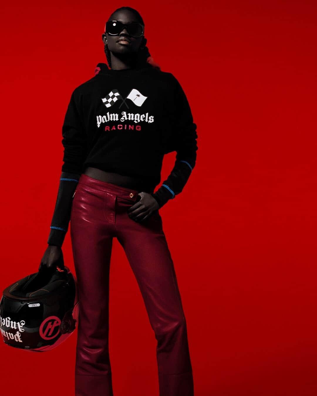 パーム・エンジェルスのインスタグラム：「Flags signaling unexpected fashion items on the circuit.  Now Available Palm Angels Racing and Palm Angels x MoneyGram Haas F1 Team Collections at palmangels.com  @haasf1team」