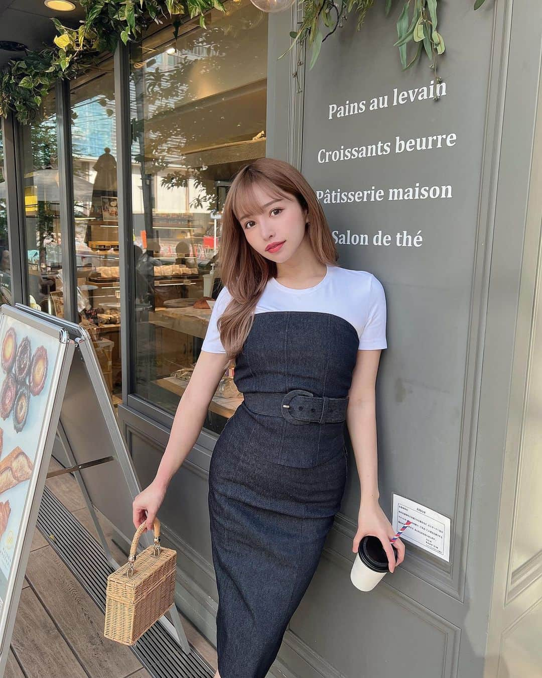 ゆりらっくまのインスタグラム：「denim🧺🩵🌼#ambiento」