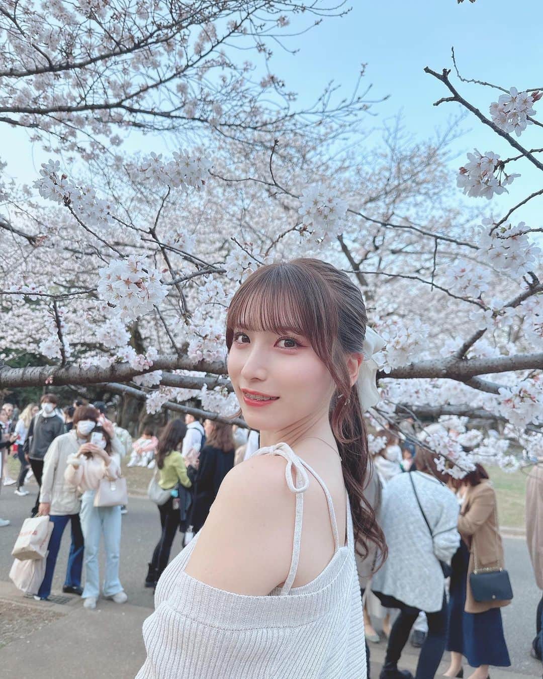 紗愛のインスタグラム：「いつぞやの載せ忘れの写真をこっそり🌸」