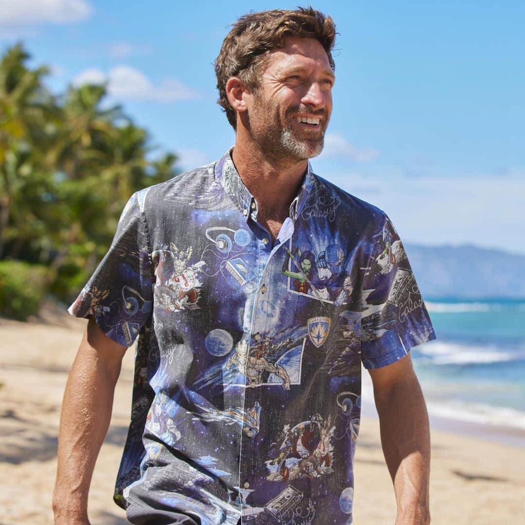 レインスプーナーのインスタグラム：「Happy Aloha Friday. We're excited to introduce our first Marvel print, Guardians of the Galaxy. Join this group of unlikely heroes on their intergalactic adventure to protect the cosmos from unruly interstellar riff-raff and universal threats. Available in-store and online now.」