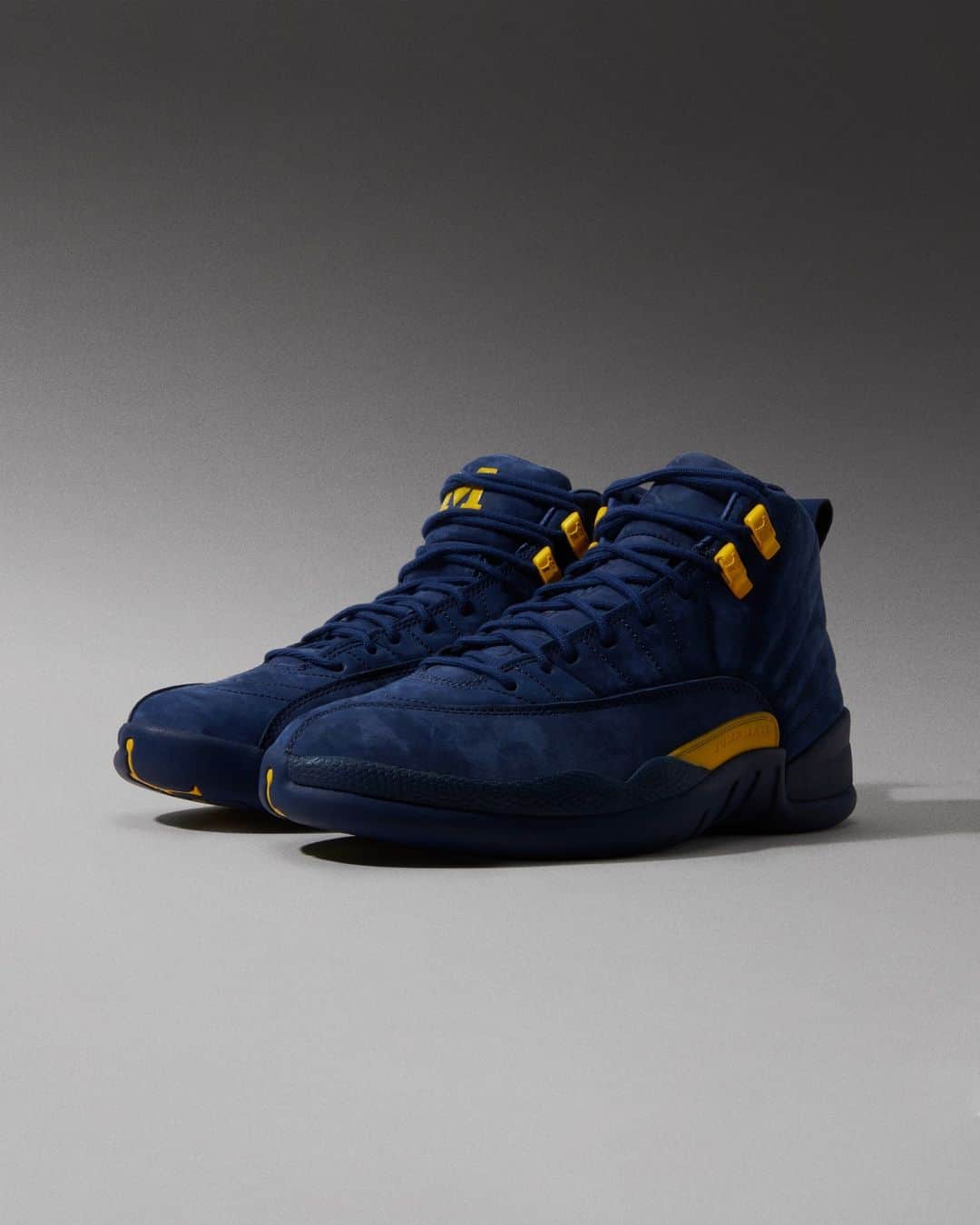 Flight Clubさんのインスタグラム写真 - (Flight ClubInstagram)「Go blue. Released in 2018, the Air Jordan 12 Retro 'Michigan' brings a college-exclusive colorway to the streets. Wolverine-inspired navy blue suede meets Amarillo hits on the upper. University of Michigan branding on the tongue completes the collegiate look.」5月6日 2時52分 - flightclub