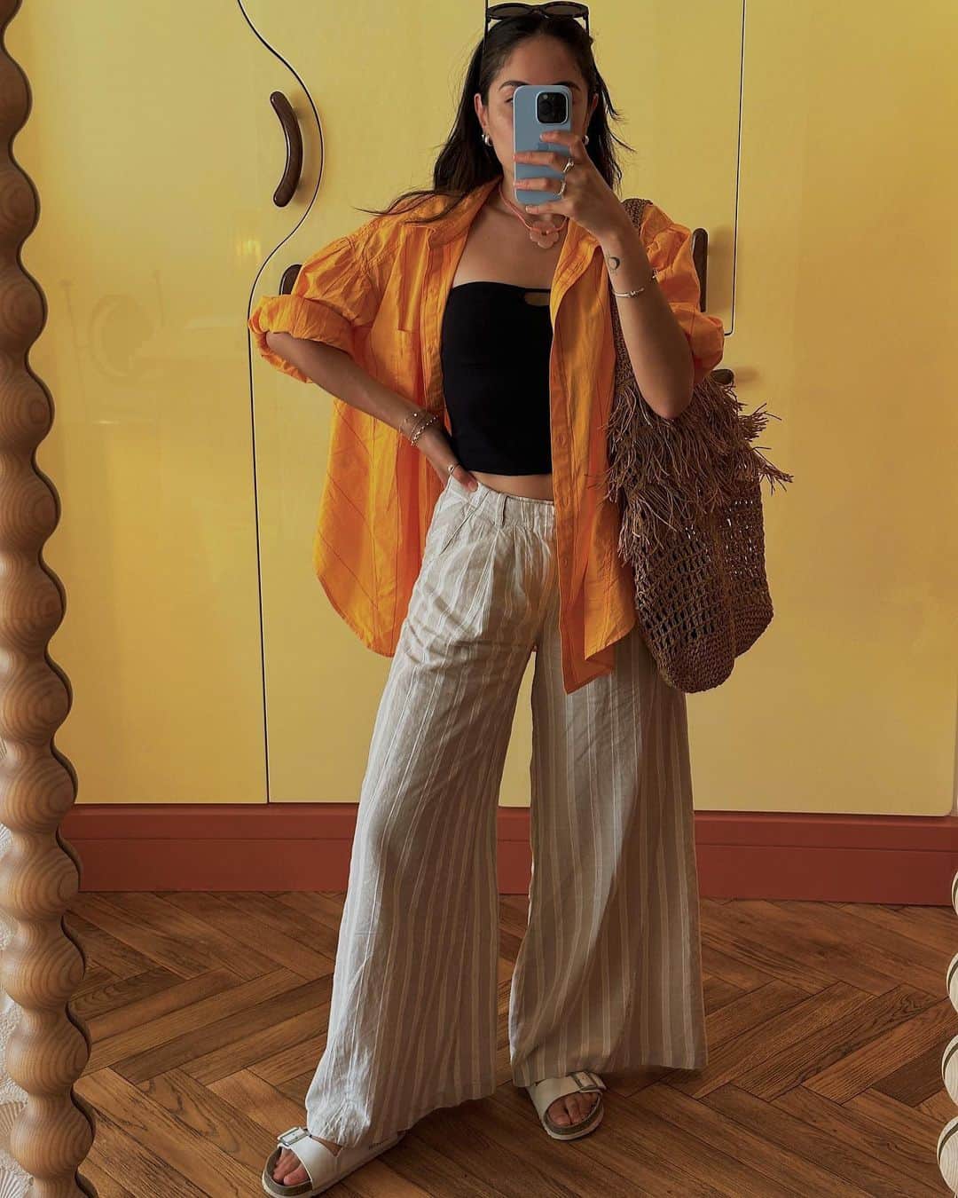 のインスタグラム：「Obsessing over @nataliamohl in these earthy tones. Link in bio.   #whenyouwearFP」