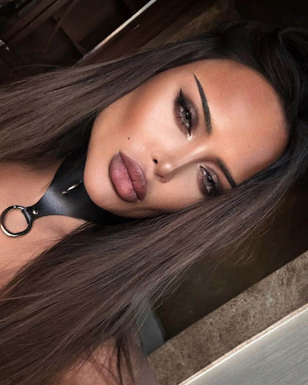 Nita Kuzminaのインスタグラム：「Хорошие девочки ведут дневники. У плохих девочек никогда не бывает на это времени ♠️ (Таллула-Банкхед)」
