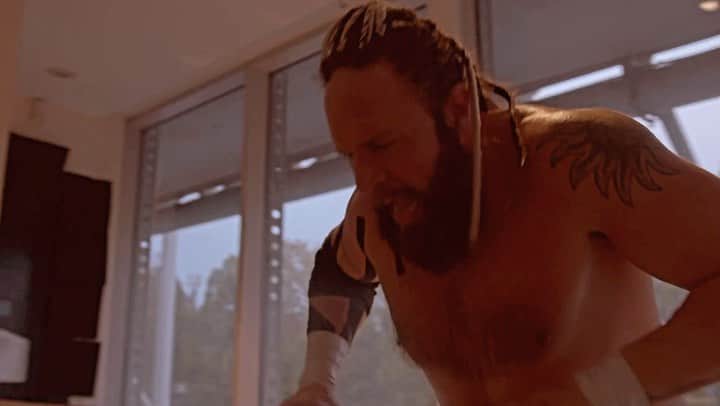 ランス・アーチャーのインスタグラム：「Was NOT happy after @1prowrestling   But now understand why @aew is afraid of me!   #lancearcher #murderhawkmonster #aew #1pw」